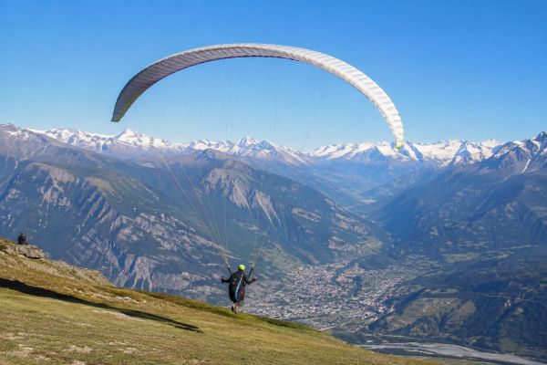 Découvrez les meilleurs spots de parapente en tarentaise