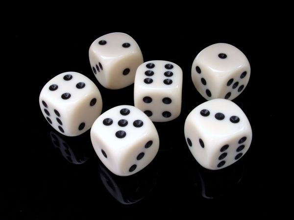 Top 5 jeux de soirée : amusez-vous avec le 421